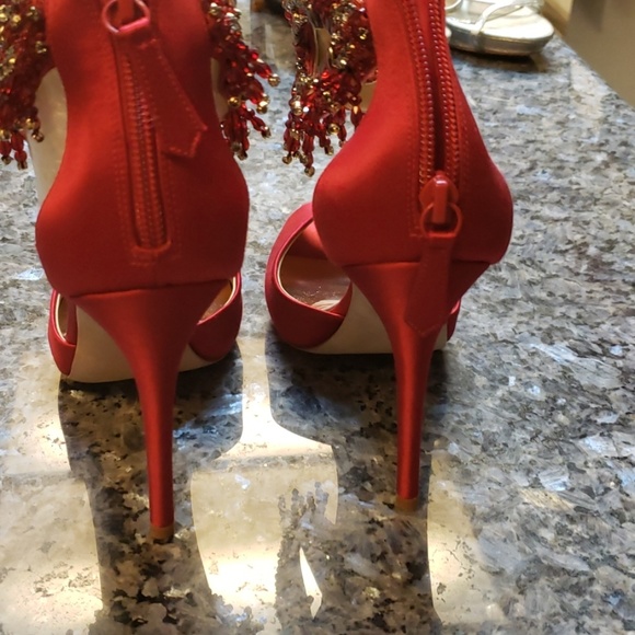 Beauriful heeks - Picture 4 of 7